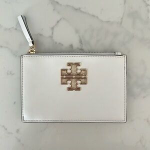 Brand new Tory Burch white wallet